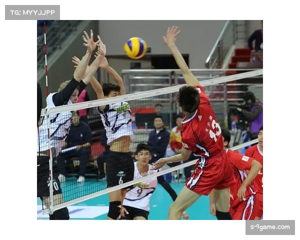 爵士年轻阵容经验欠缺，关键球阶段决策屡现失误